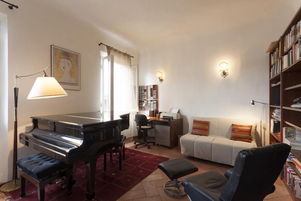 Grand Piano Florencia